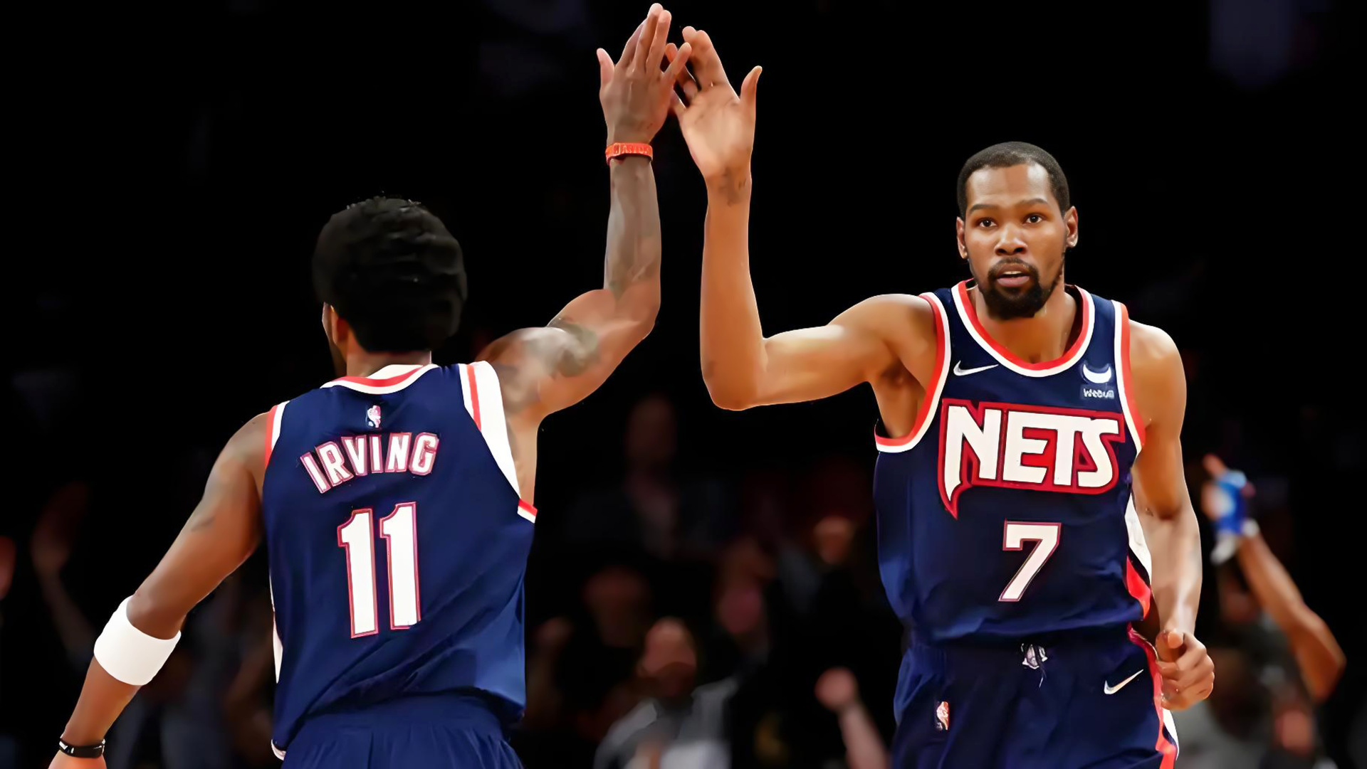 杜兰特连续十五场比赛得分超过连败，加拿大队挑战极限！的简单介绍