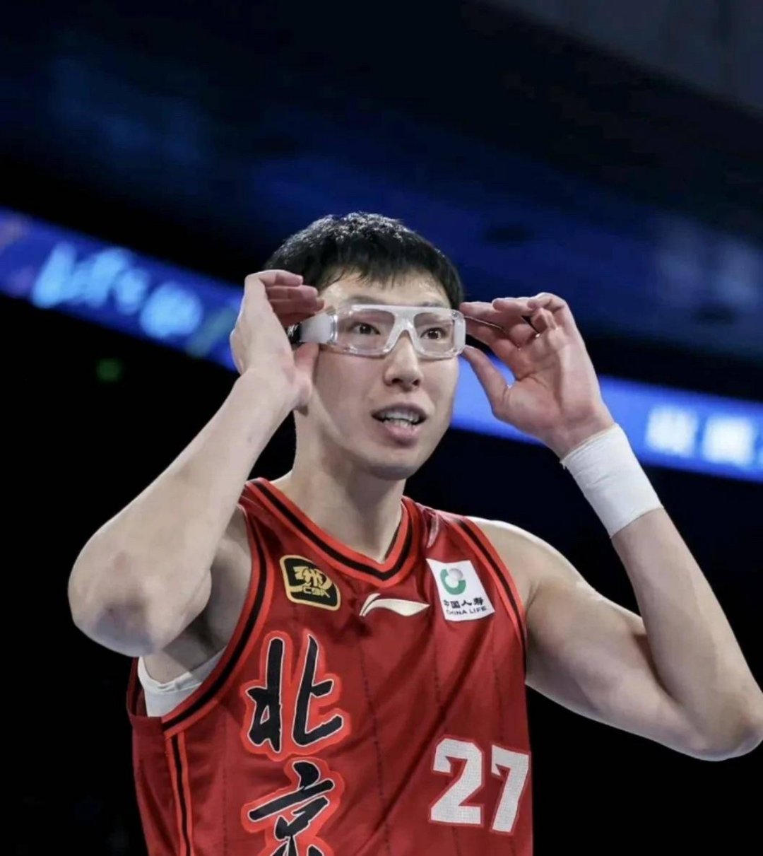 关于CBA季后赛倒计时，广厦男篮集结日门线救险，细节引发关注，气氛紧张，训练强度明显提升的信息网页版登录入口