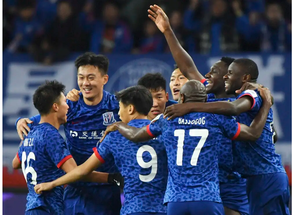 转会期体能课后，上海申花回应争议备战欧冠，目标明确，阵容厚度经受考验的简单介绍