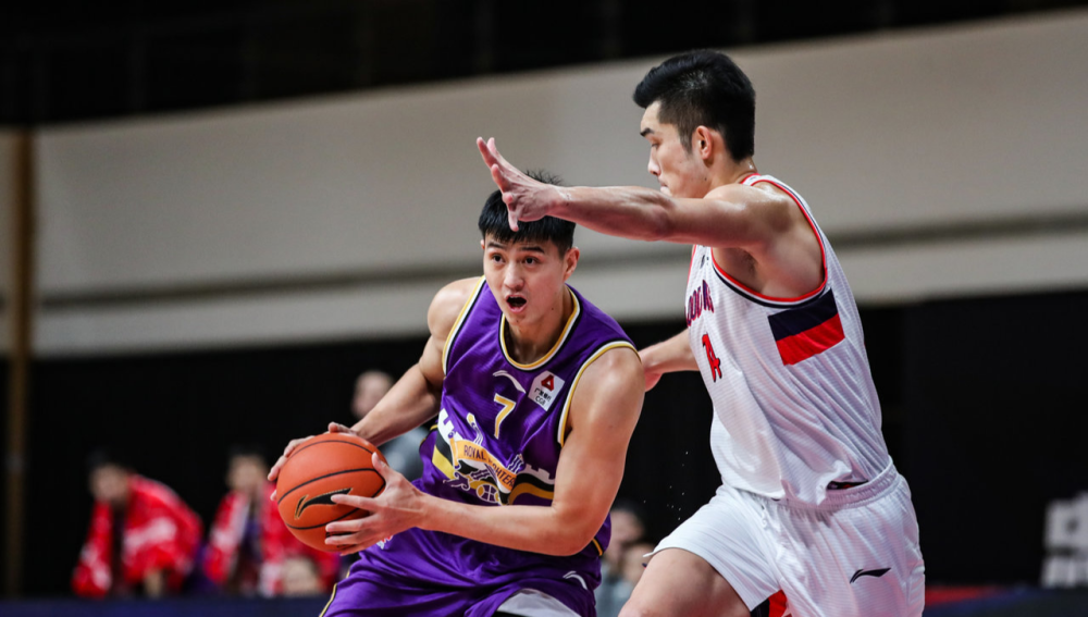 CBA季后赛集结日走向成谜，里尔更衣室发声，悬念犹存，医务组通报恢复的简单介绍